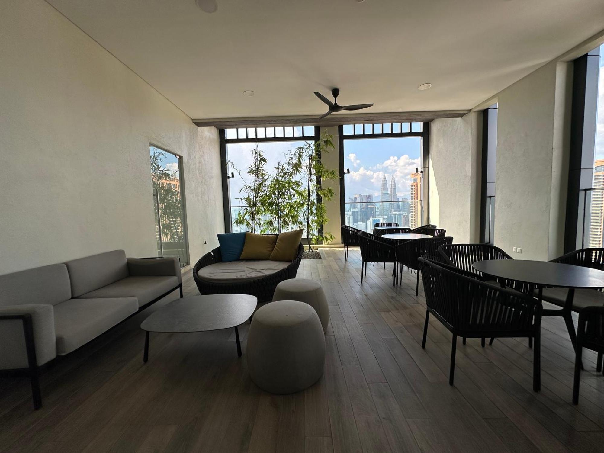 Smart 18a At Lucentia Resident Bbcc Lalaport Apartment Kuala Lumpur