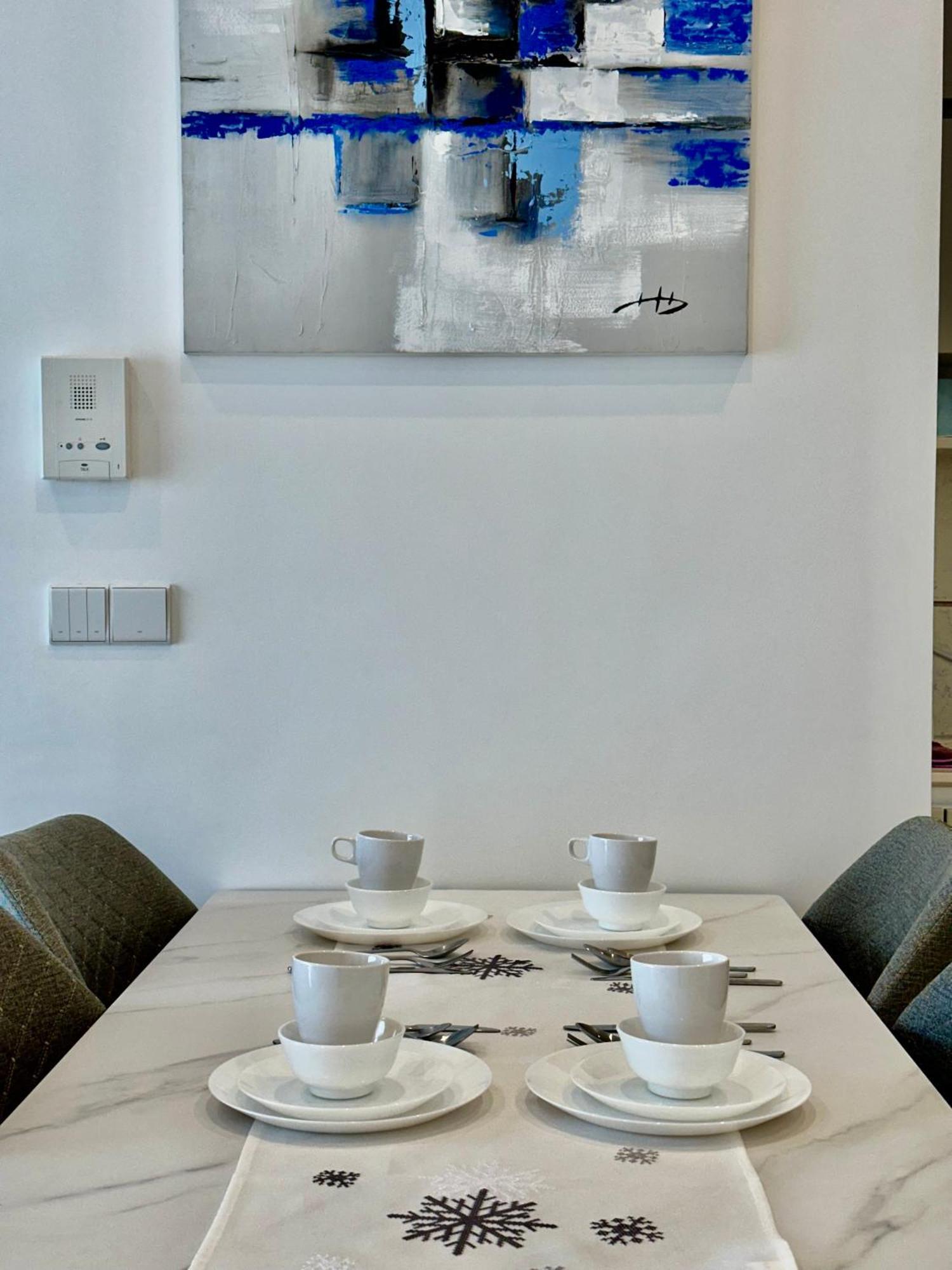 Smart 18a At Lucentia Resident Bbcc Lalaport Apartment